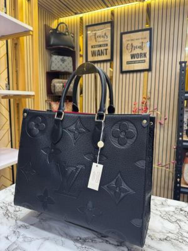 LOUIS  VUITTON PREMIUM ONTHEGO WITH DUST BAG (BLACK)