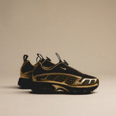 Nikee Airmax SNDR Black Metallic Gold