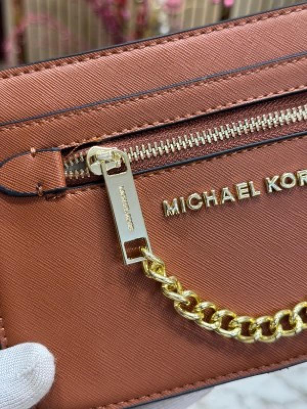 MICHAEL  KORS JET SET CAMERA CROSSBODY WITH SLING WITH OG BOX AND DUST BAG (FULL BROWN)