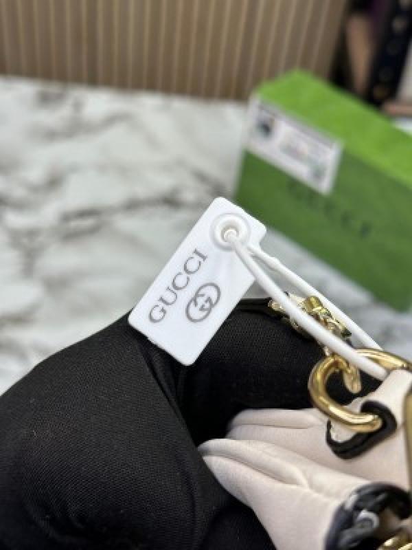 GUCC  I BLONDIE POCHETTE WITH OG BOX AND DUST BAG (WHITE) (S16)