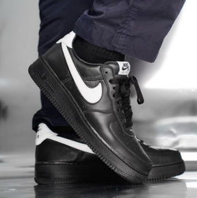 Nik ee Airforce 1 Low Retro QS Black White
