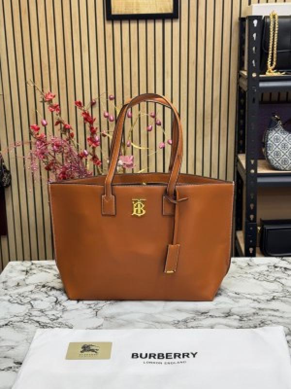 Burberr  y Tb Smooth Leather Tote Bag With Dust Bag (Brown)