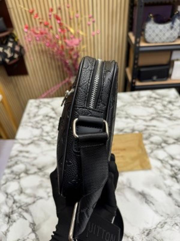Louis  Vuitton Danube Premium  Quality  SideBag Embossed With Dust bag (Black)