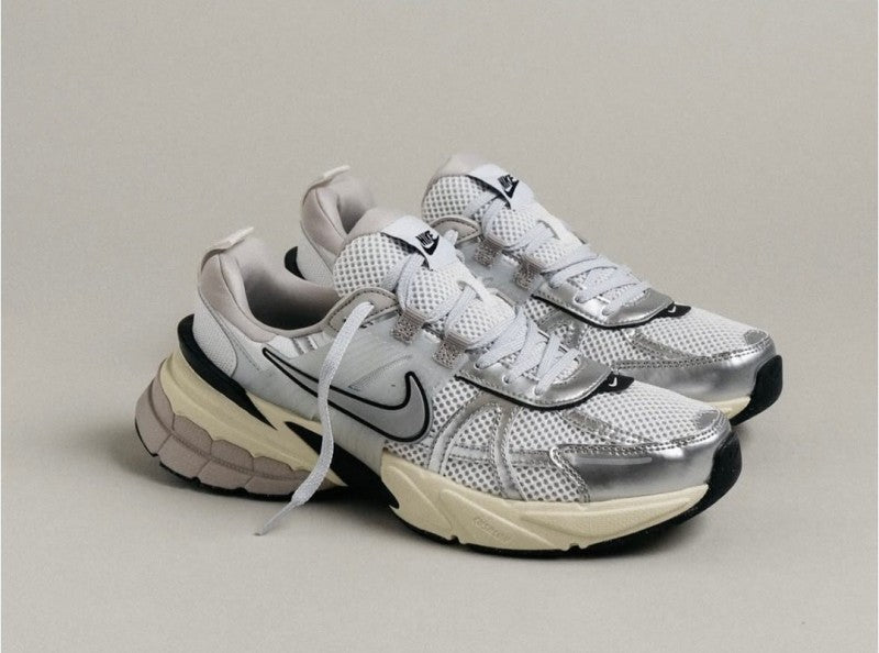 Nikee v2k run metallica sliver