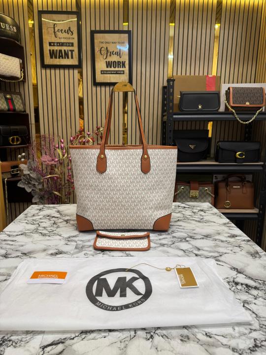 Michael  Kors Eva Tote Bag With Matching Wallet And Dust Bag (Beige)