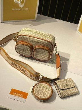 Michael  kors jet set signature crossbody bag with og box(25001 bieg brown)