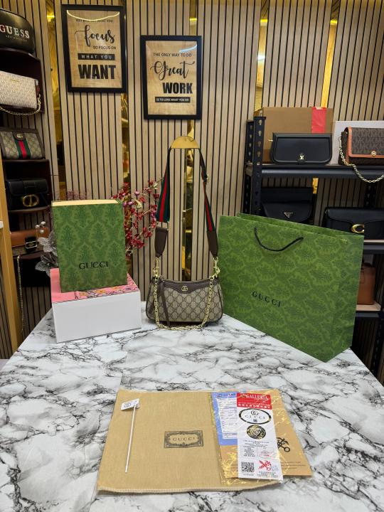 Gucci  GG  Ophidia  Shoulder  Bag  With  Double  Og  Box  And  Dust  Bag