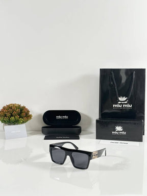 Miu Miu 090 Black