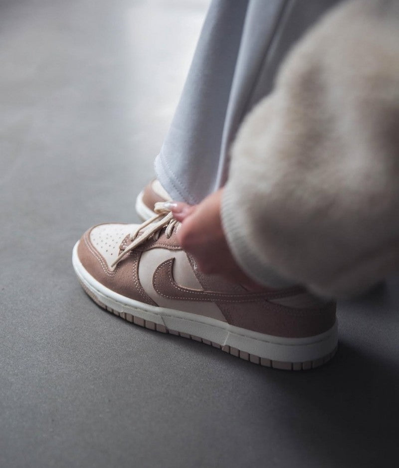 Nikee SB Dunk Low Sand Drift