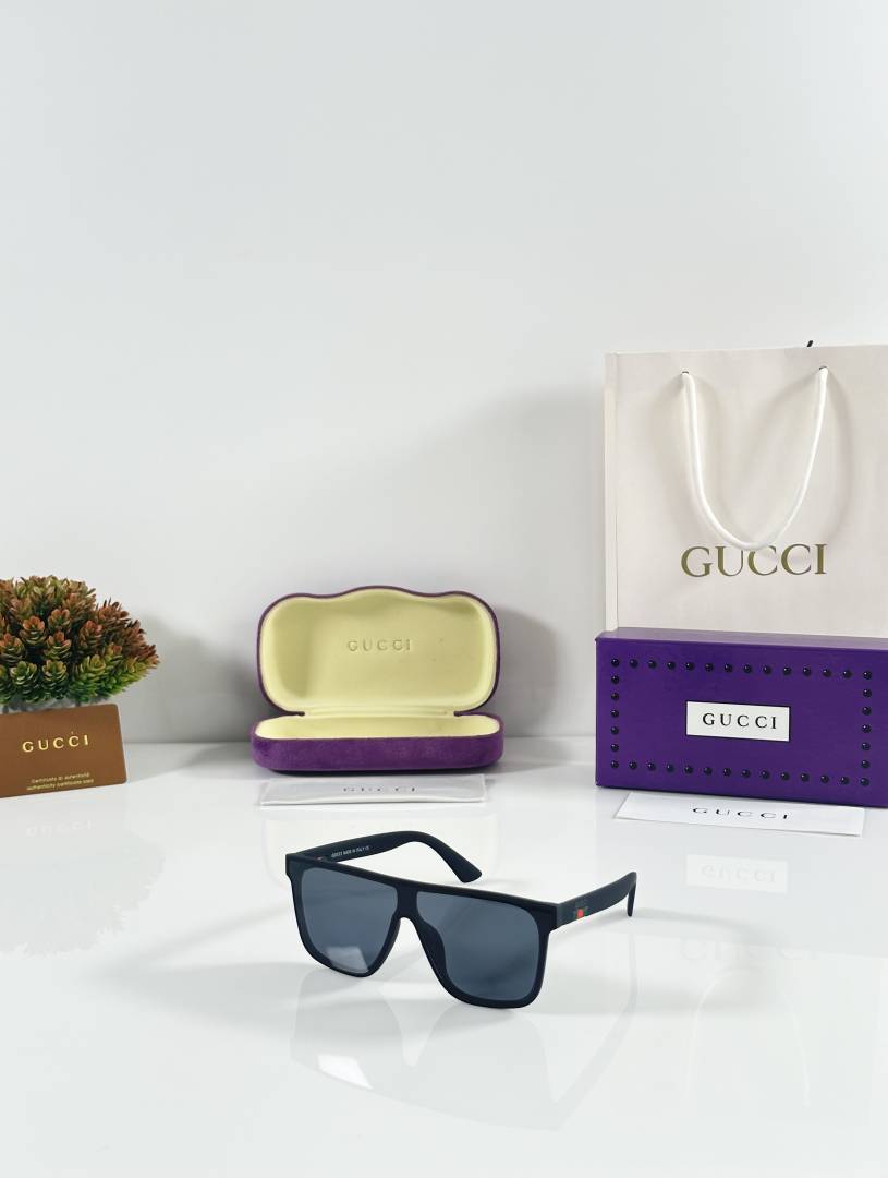 Gucci 0106 Black
