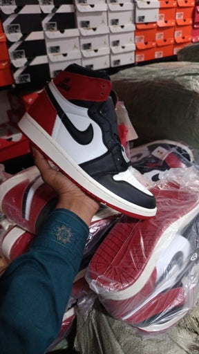 Nikee Air Jordan 1 High Black Toe Reimagined