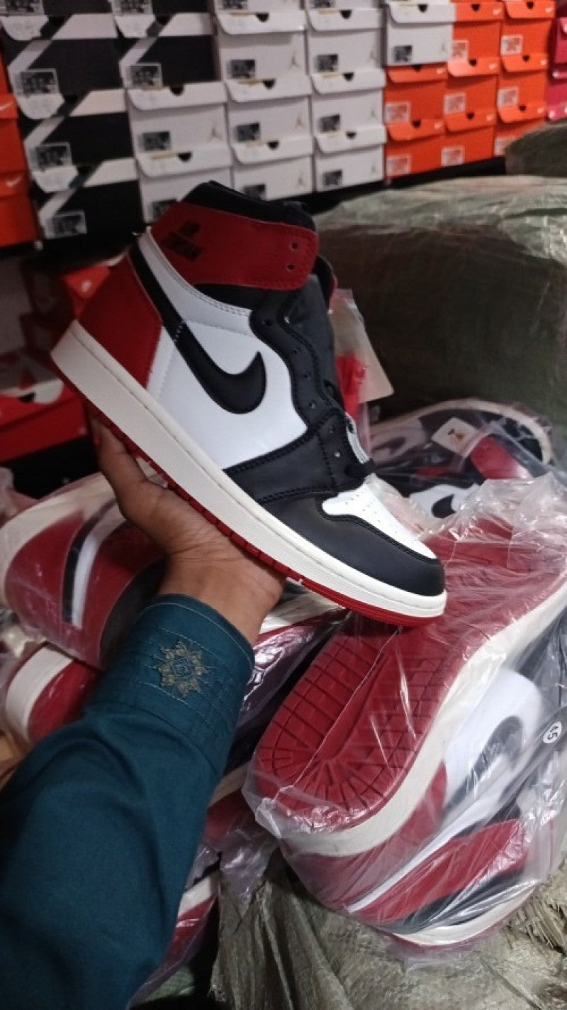 Nikee Air Jordan 1 High Black Toe Reimagined