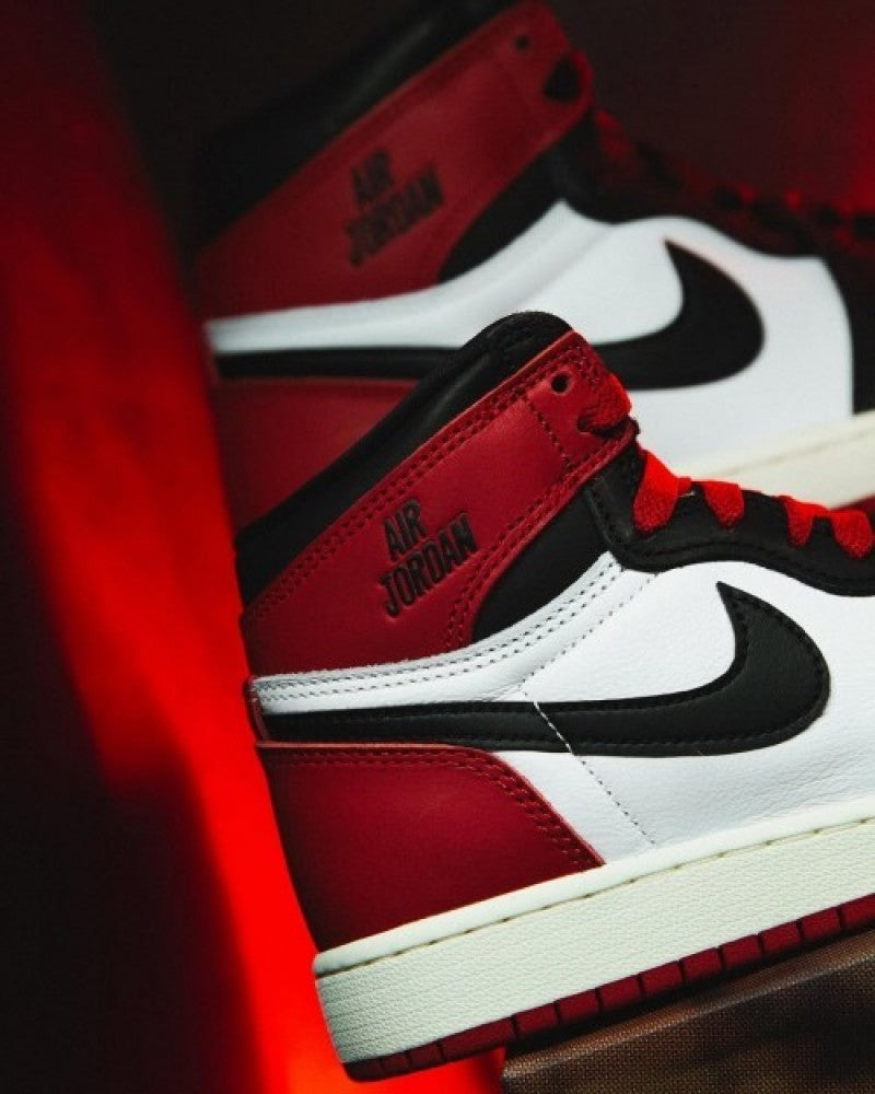 Nikee Air Jordan 1 High Black Toe Reimagined