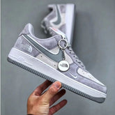 Nik ee Airforce 1 low north face x grey seude