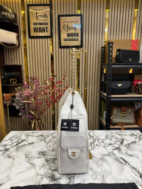 Chane  l handbag Grained calfskin & gold tone metal silver