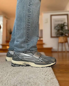 NEW BALANCE 1906 LOAFERS