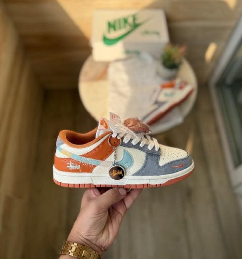 NIKEE SB DUNK STUSSY GREY ORANGE 2025