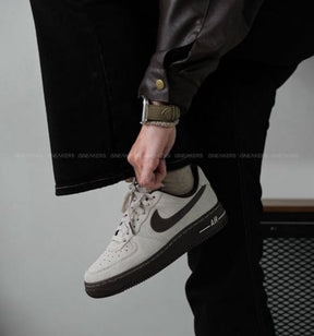 Nik e Air force 1 light orewood brown baroque brown