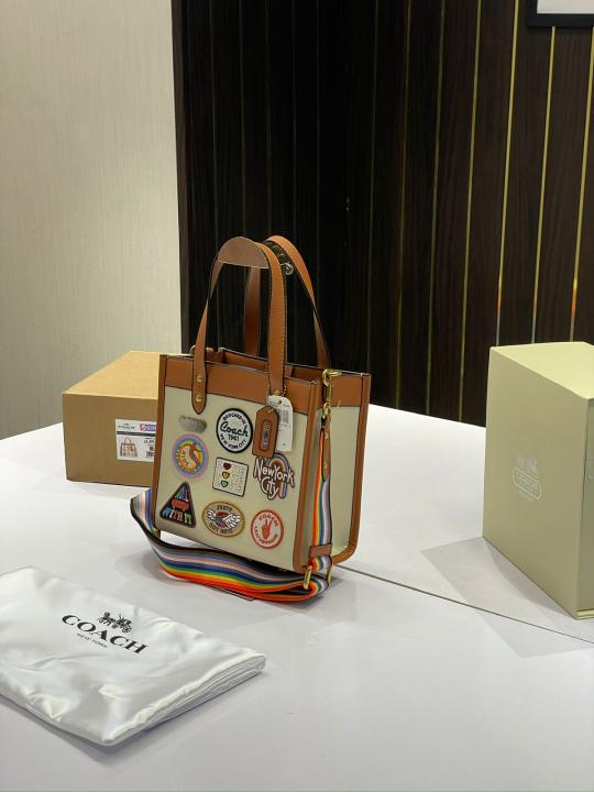 Coach  luxury    rainbow  field  small tote bag  with  og  double box