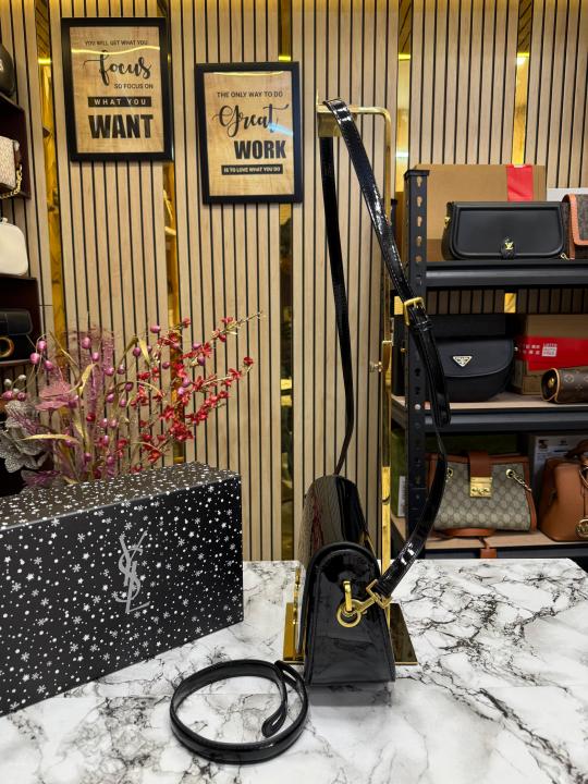 (Ysl) Yves Saint Laurent Le Hobo Shoulder Bag With Box And Dust Bag (2428 1 Black)