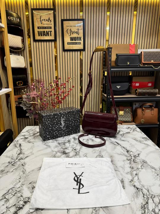 (Ysl) Yves Saint Laurent Le Hobo Shoulder Bag With Box And Dust Bag (2428 1 Wine)