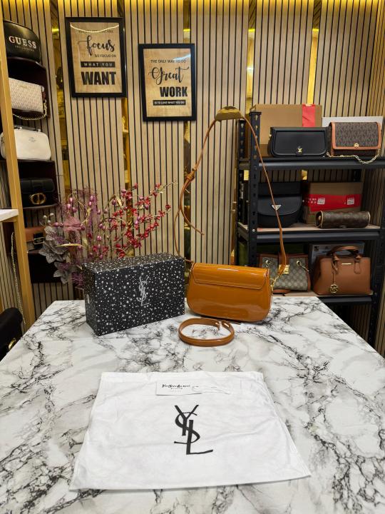 (Ysl) Yves Saint Laurent Le Hobo Shoulder Bag With Box And Dust Bag (2428 1 Brown)