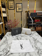 (Ysl) Yves Saint Laurent Le Hobo Shoulder Bag With Box And Dust Bag (2428 1 White)