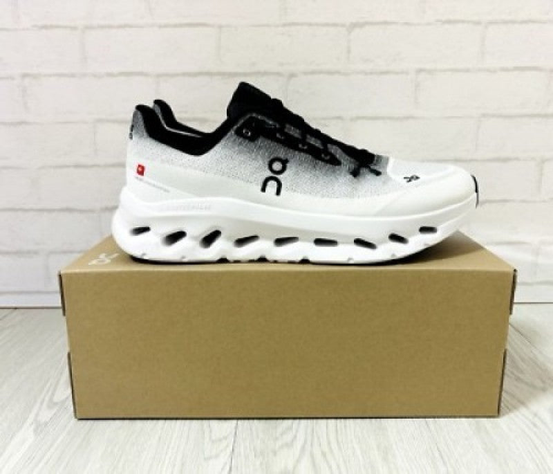 On Cloud TILT 2.0 Black Ivory 739