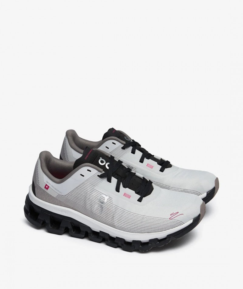 On Cloud Running X Distance WMNS CloudFlow 747