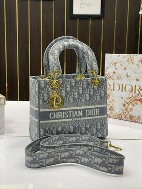 Dior lady  D lite  grey  D  with  og  box  (grey)