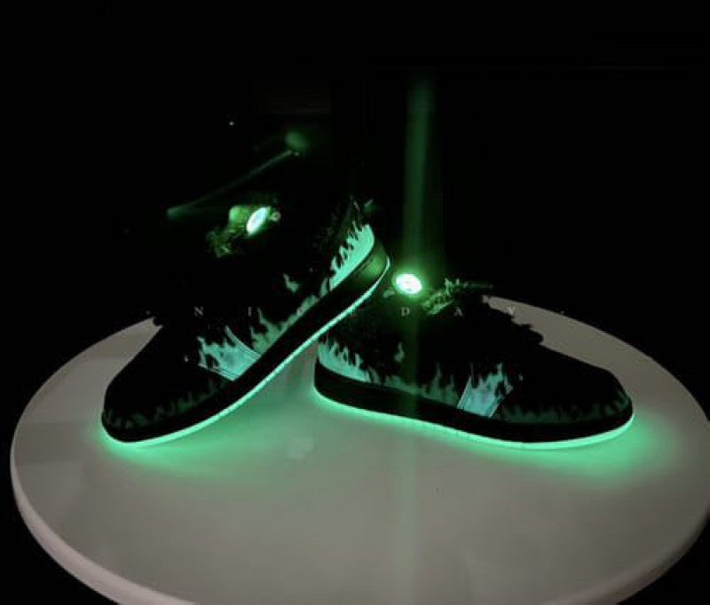 Jorda nn 1 Low Halloween Semi UA As3