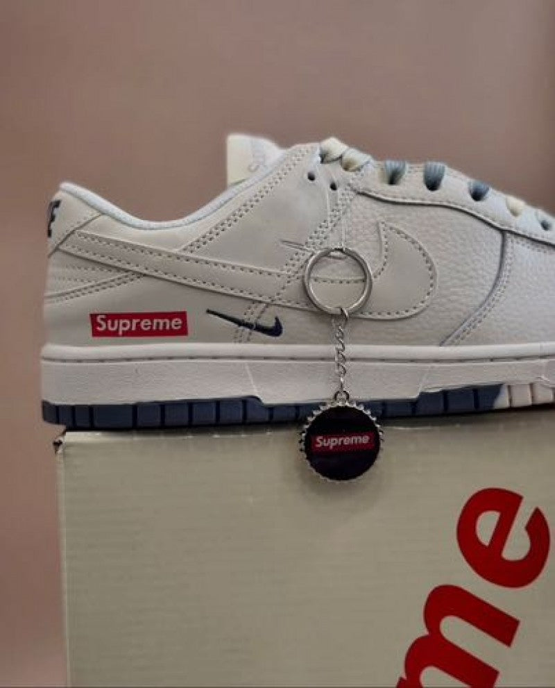 Suprem e x dunk low made by ideas As3