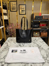 Coach  North  Leather  Tote  Bag  Premium  Quality  With  Dust  Bag  (Black)