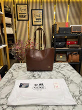 Coach  North  Leather  Tote  Bag  Premium  Quality  With  Dust  Bag  (Brown)