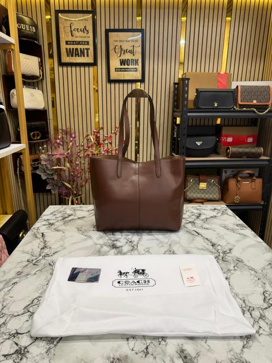 Coach  North  Leather  Tote  Bag  Premium  Quality  With  Dust  Bag  (Brown)
