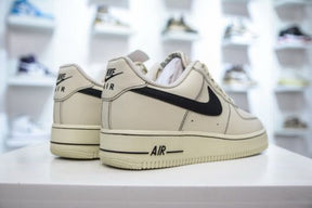 Nikee Airforce 1 LV8 Leather Cream Black