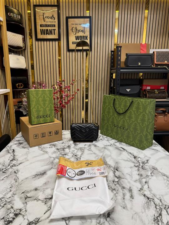 Gucc  i Gg Mini Marmont With Double Og Box And Dust Bag Including Carry Bag (Black)