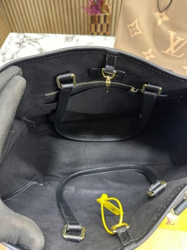 LOUIS  VUITTON ONTHEGO PREMIUM QUALITY WITH DUST MEDIUM SIZE (KHAKI)