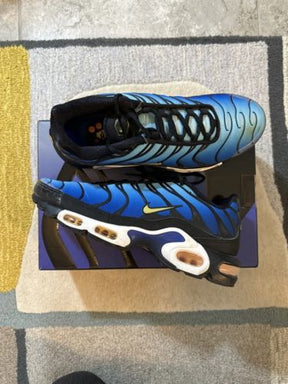 E Airmax plus hyper blue sale