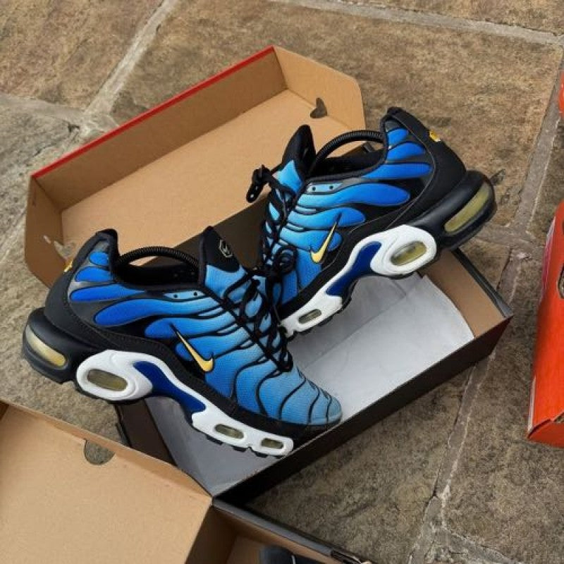 E Airmax plus hyper blue sale