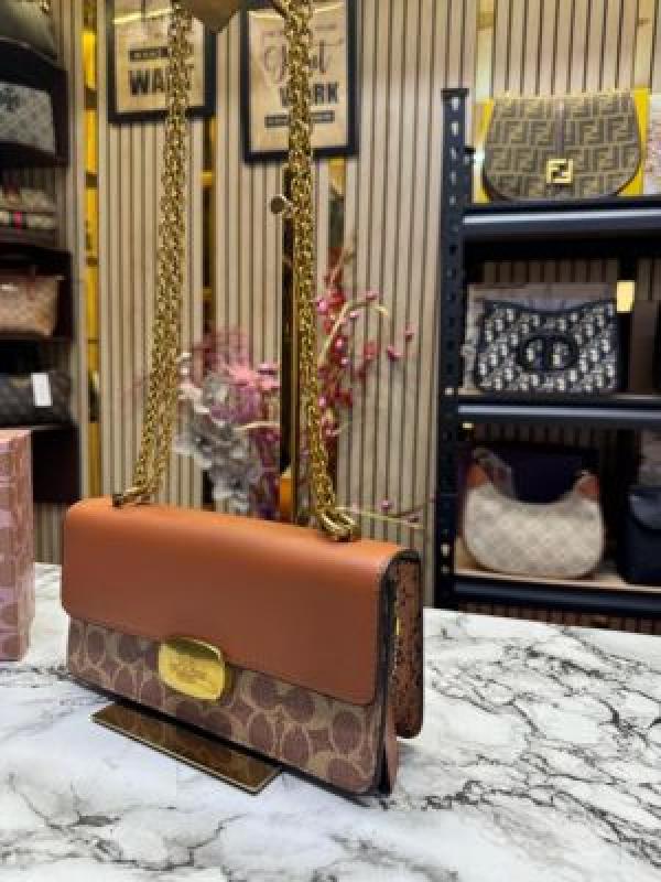 Coach  Eliza  Flap  Crossbody    Shoulder  Bag  (Apricot  Brown)