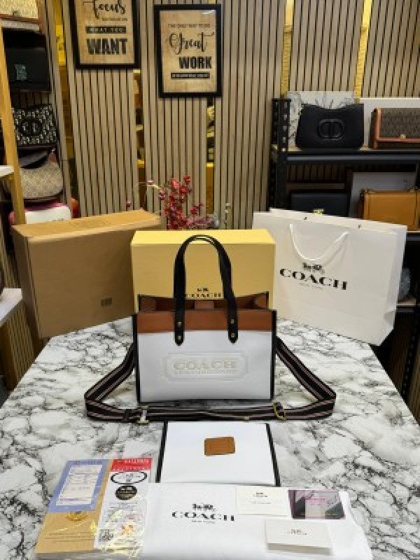Coach  Field  Tote  Bag  Two  Tone  In  Colorblock  Signature  With  Double  Og  Box  And  DustBag  Including  CarryBag  (Brown)