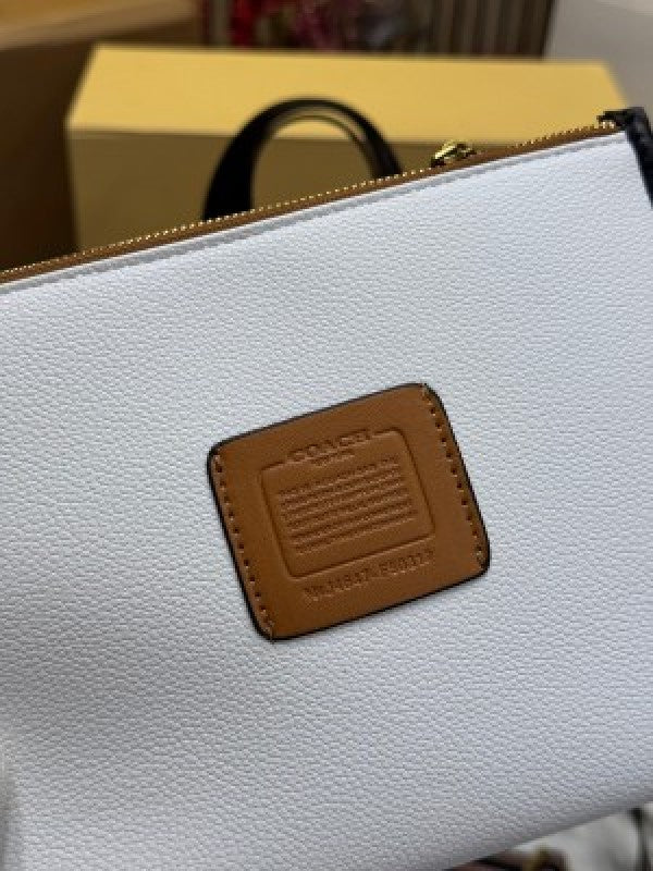 Coach  Field  Tote  Bag  Two  Tone  In  Colorblock  Signature  With  Double  Og  Box  And  DustBag  Including  CarryBag  (Brown)