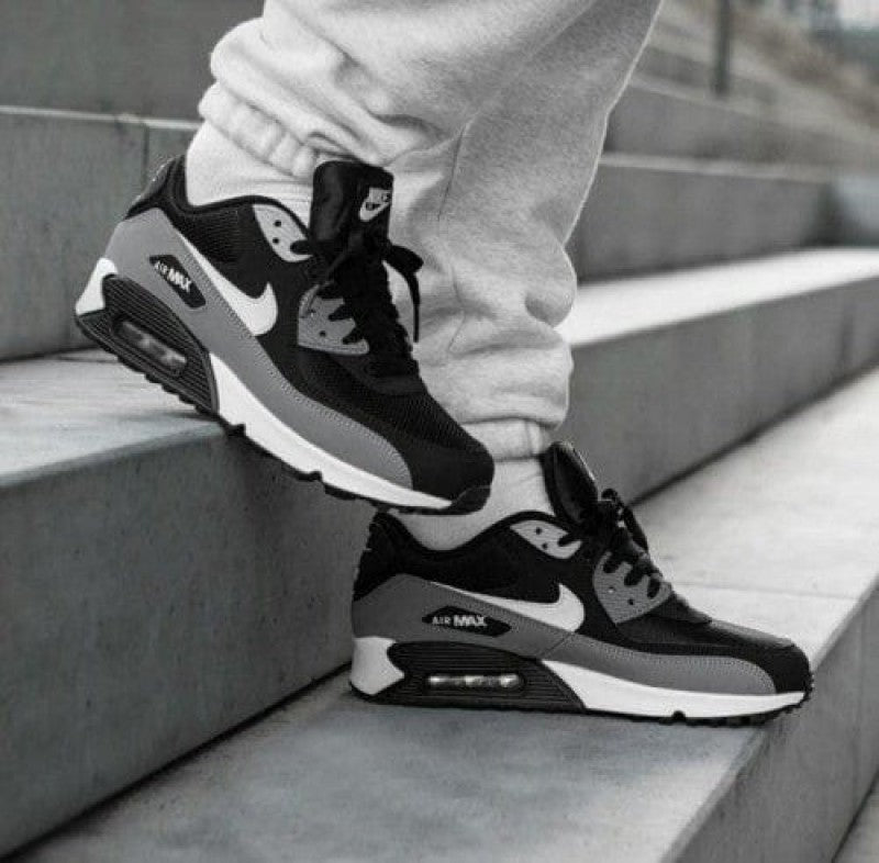 Nikee Airmax 90 Essential Black 402