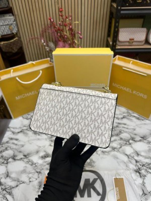 MICHAEL KOR  S HEATHER MK LOGO WITH OG BOX AND DUST BAG WITH CARRY BAG PREMIUM QUALITY (BEIGE) 60027