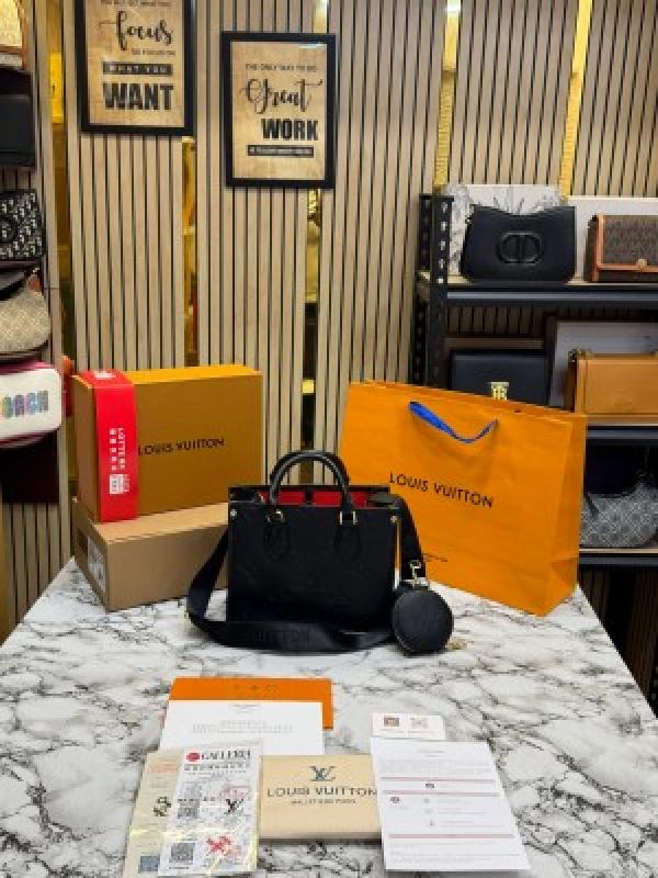 Louis  Vuitton Onthego Pm With Double Og Box And Dust Bag Including CarryBag (Black)