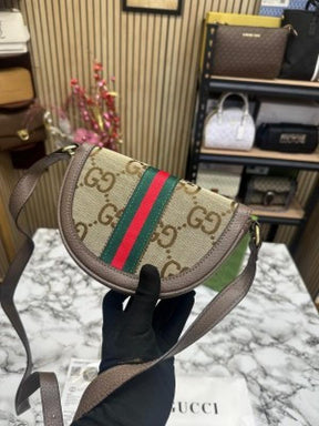 GUCC  I GG HORSESHOE SHOULDER BAG WITH OG BOX AND DUST BAG
