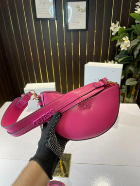 Guess  sarita  top  zipper  shoulder bag with og box(222 pink)