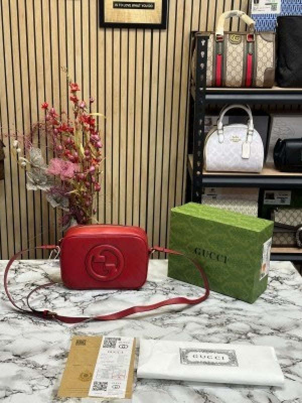 GUCC  I SOHO LEATHER HANDBAG WITH OG BOX AND DUST (RED) (S5)