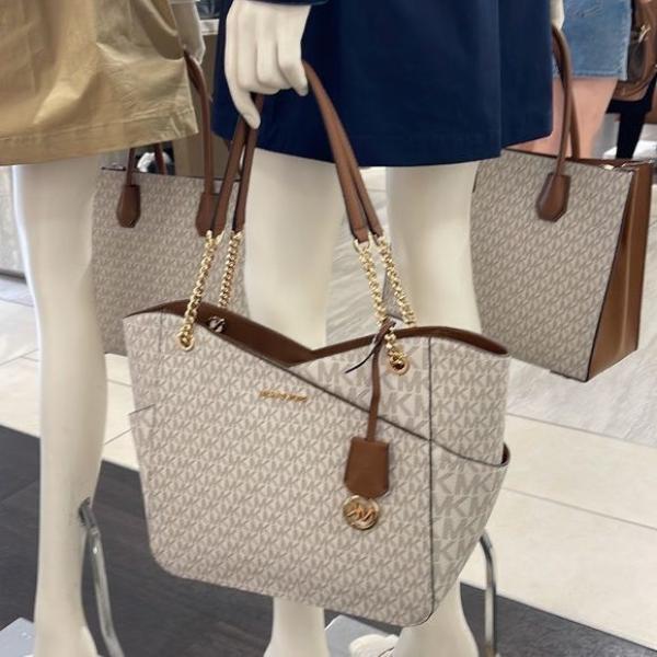 Michael  kors jet set travel tote bag with duat bag (M9819 biege